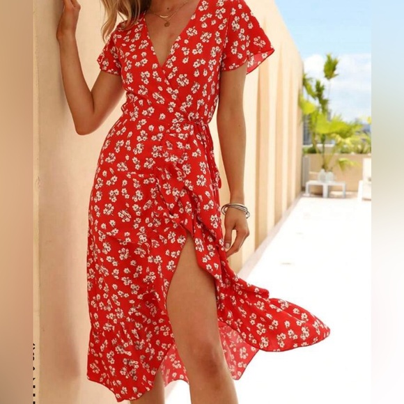 Red Floral Print Ruffle Wrap Flowy Dress - Picture 2 of 4